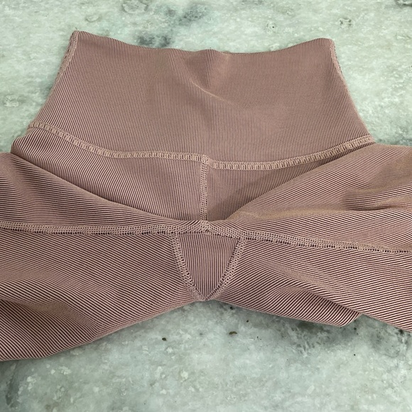 Beyond Yoga Ribbed Mauve Bike Shorts - Picture 12 of 14